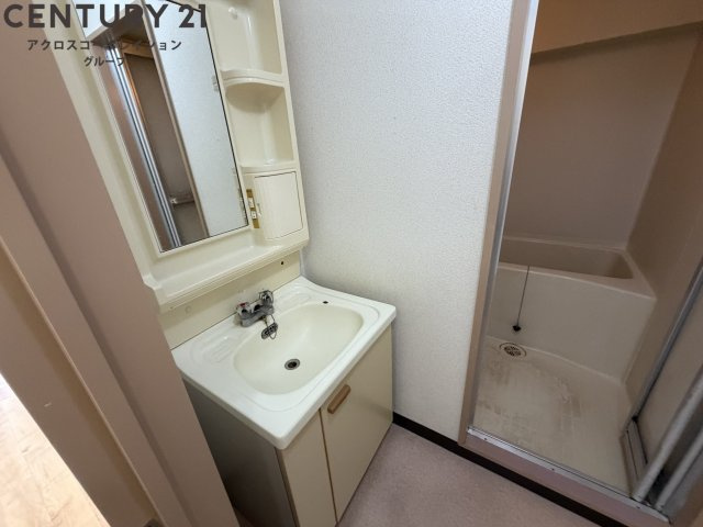 室内に洗濯機置き場があります