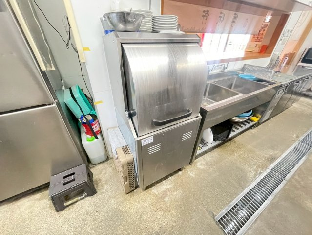 高岡本町中部貸店舗の設備