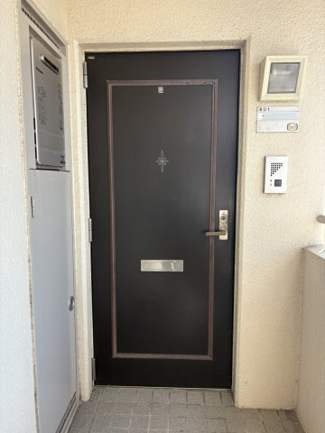 アーバンハイツ大橋の玄関