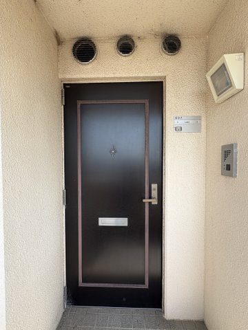 アーバンハイツ大橋の玄関