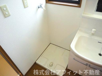 【設備】 | 三吉ハイツ | 室内洗濯機置場