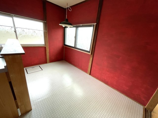 高師戸建の洋室