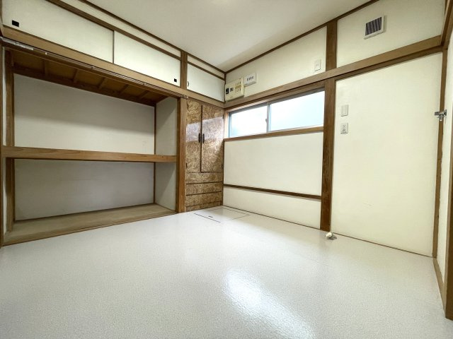 高師戸建の洋室