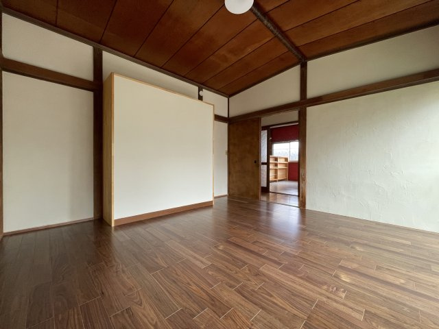 高師戸建の洋室