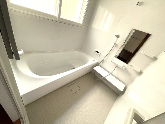 高師戸建の浴室
