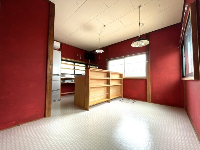 高師戸建の洋室