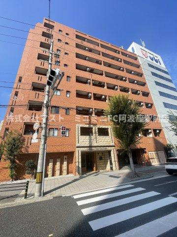 プレサンスセンターコア大阪の外観