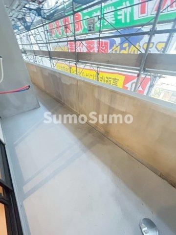 スプランディッド本町東DUEのバルコニー