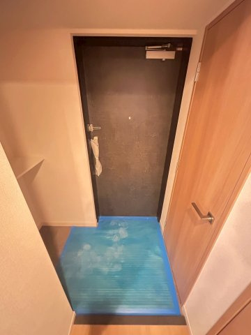 スプランディッド本町東DUEの玄関