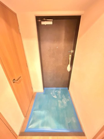 スプランディッド本町東DUEの玄関
