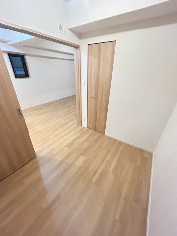 スプランディッド本町東DUEの洋室