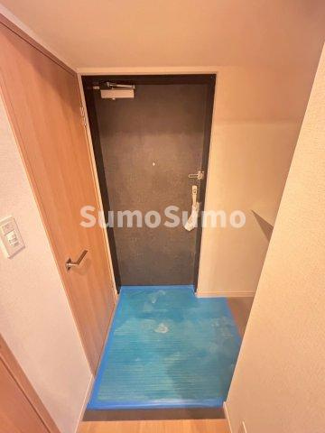 スプランディッド本町東DUEの玄関