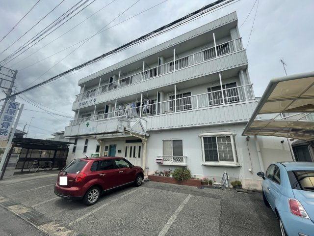 富塚ハイツの外観