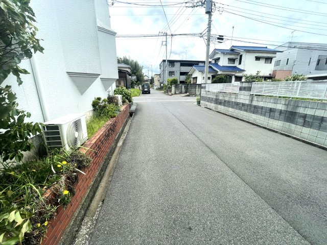 富塚ハイツの駐車場