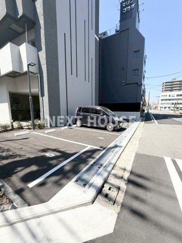 S-RESIDENCE堺blazeの駐車場