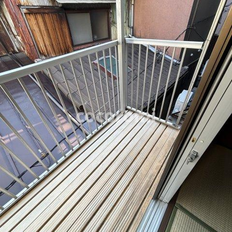 滝井西町３丁目貸家のバルコニー