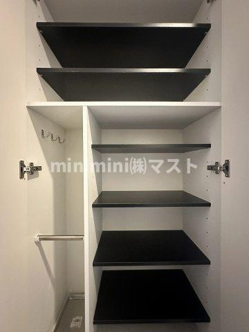 セレニテ福島カルムの収納