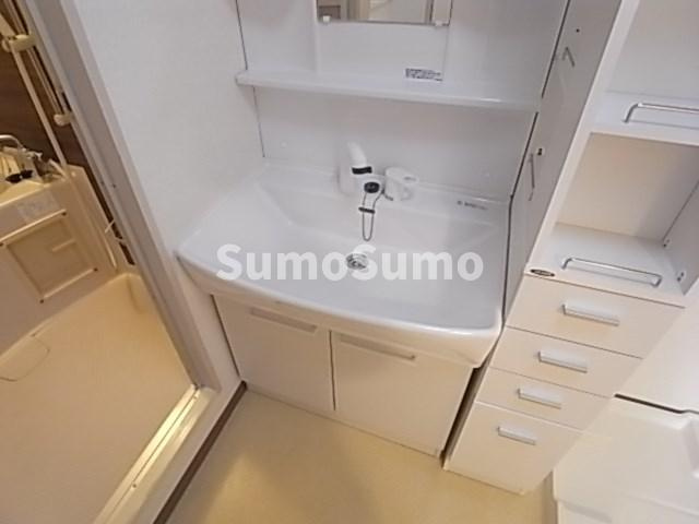 レガシー塚口の洗面所