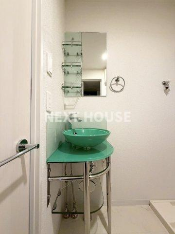 ラシーヌ宿院の独立洗面台