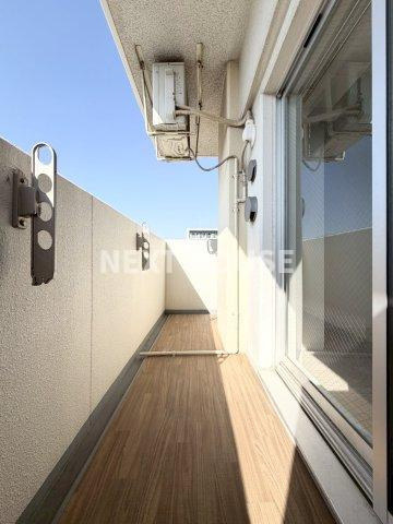 ラシーヌ宿院のバルコニー