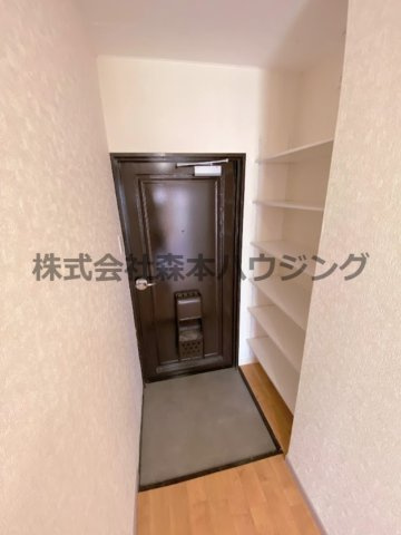 【玄関】 | 　メゾン忍ケ丘 | 落ち着いた玄関です