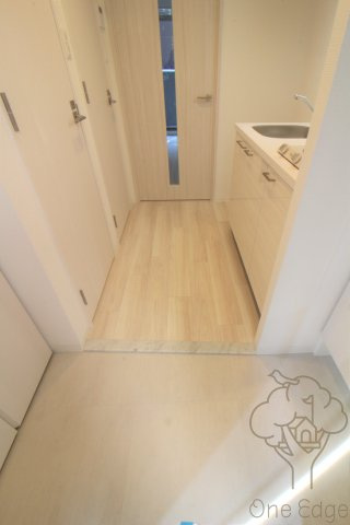 エスリード大阪梅田リュクスの玄関