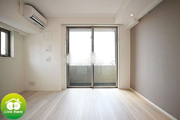 コンシェリア門前仲町CROSSIAの居間・リビング