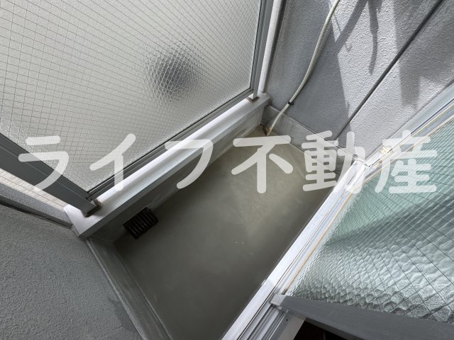 カーサデル吉松のバルコニー|お洗濯にも便利なバルコニー付き