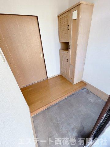 大畠貸家の玄関