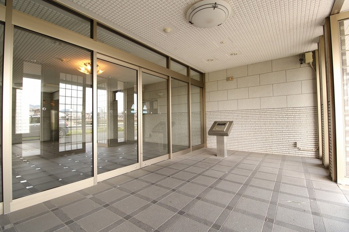 クレール長尾Ⅱのエントランス