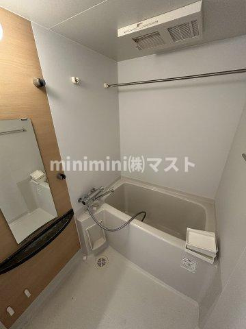 セレニテ本町グランデの浴室