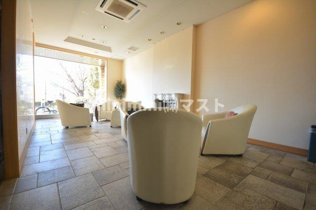 フレンシアノイエ難波南（旧グランシス難波南）のロビー