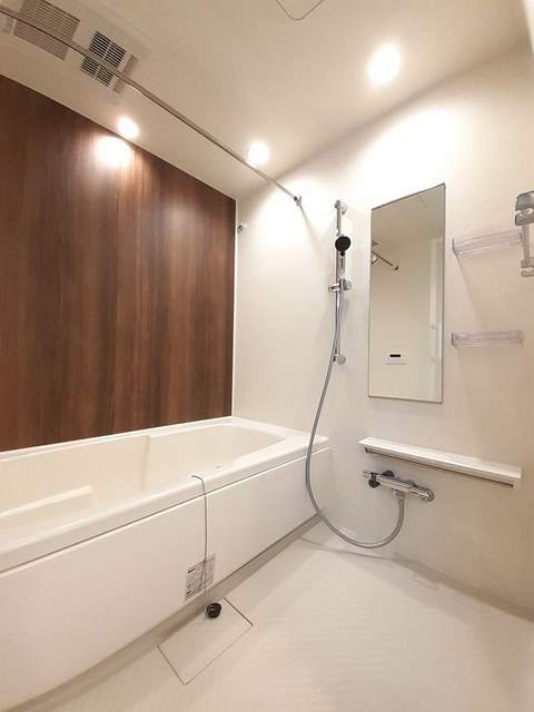 藤沢市石川３丁目のアパートの浴室