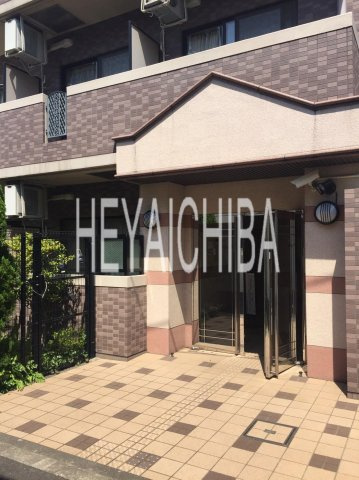 エクセリア文京池之端のエントランス