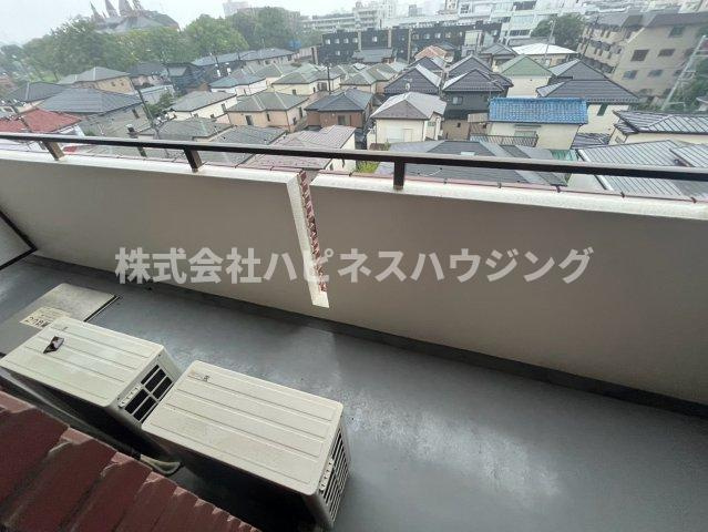 木崎台マンションのエントランス