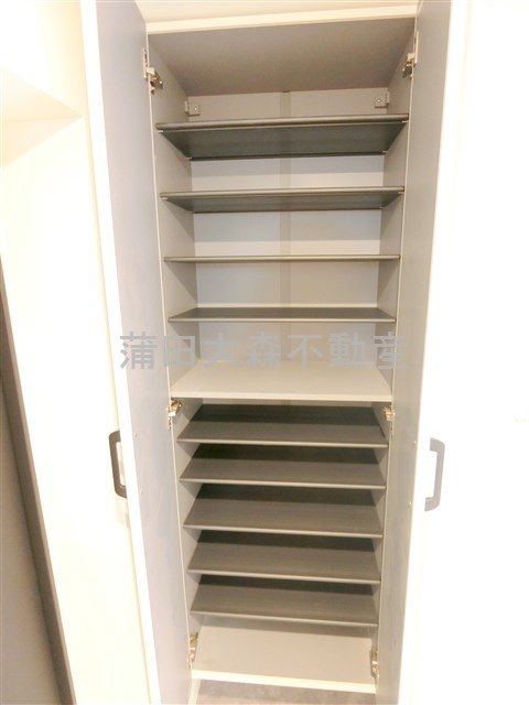 COCOCUBE大森西東邦医大通りの収納|玄関収納