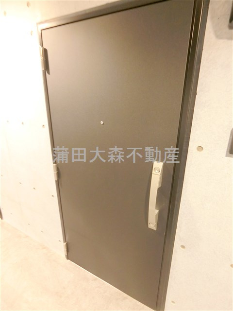 COCOCUBE大森西東邦医大通りの玄関