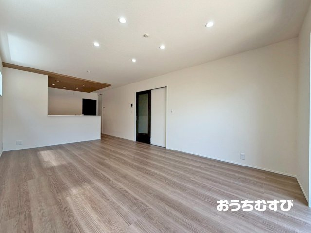 尾張旭市東大久手町(全2棟)の居間・リビング