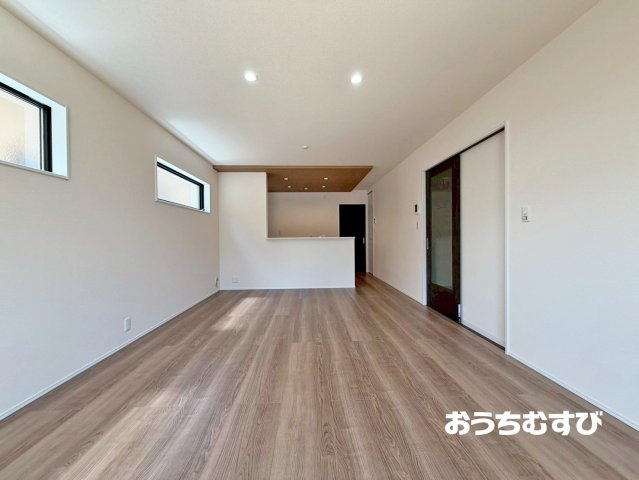 尾張旭市東大久手町(全2棟)の居間・リビング