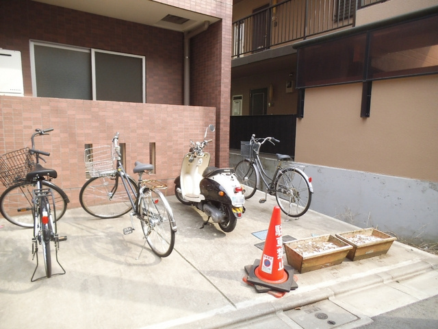 ロイヤルエクセレントのその他共用部分|駐輪場です