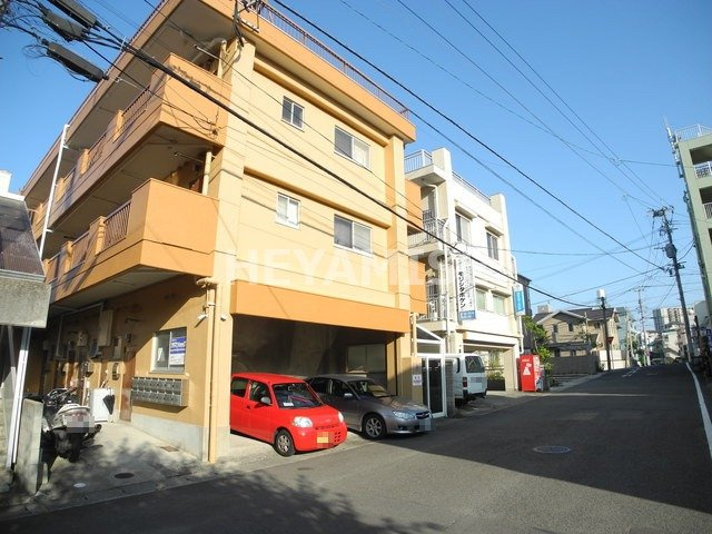 海ビルの外観