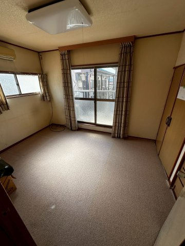 天神町３丁目中古建ての洋室