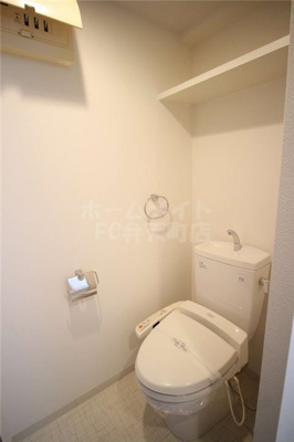 【トイレ】 | アドバンス大阪ドーム前 | 落ち着いた色調のトイレです