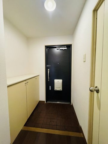 東大島ファミールハイツ1号館の玄関