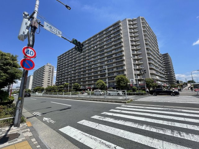 東大島ファミールハイツ1号館の外観