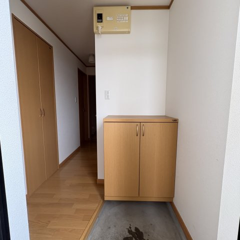 ベルシーヌ日の出の玄関