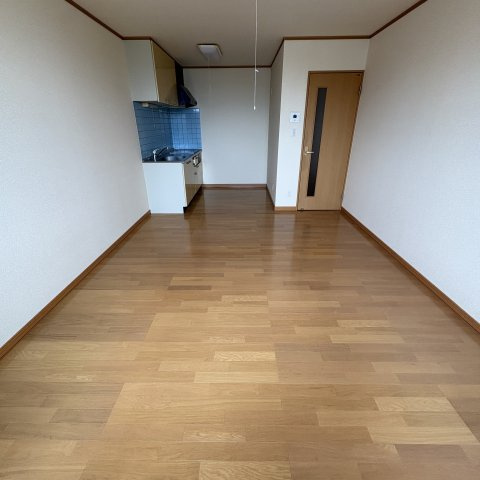 ベルシーヌ日の出の居間・リビング