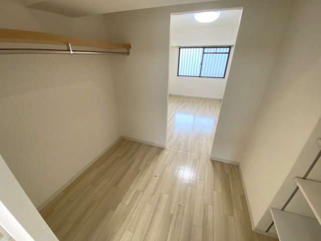 【収納】 | Uresidence緑地公園 | ウォークスルークローゼット