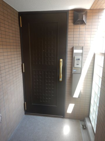 クリオ恵比寿弐番館の玄関