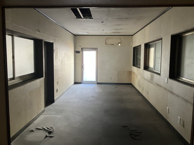山木１－８３倉庫の内装